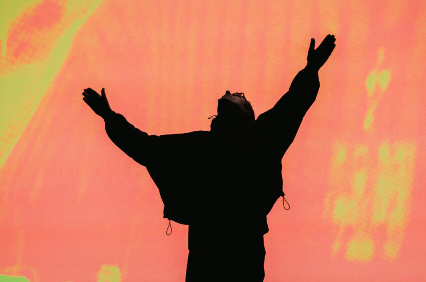 Noel Galagher Bonf Theme should be done by Brit